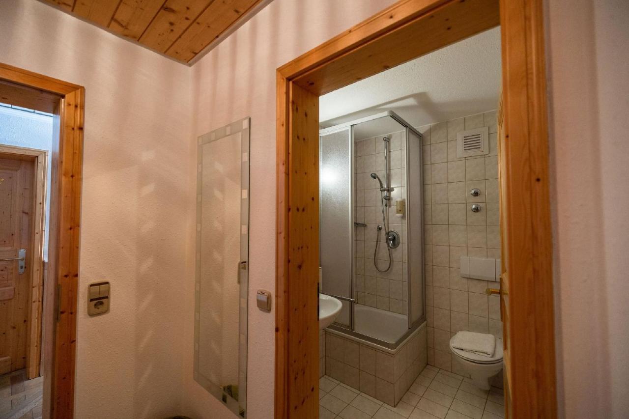 Berghotel Und Restaurant Kraeuter Chalet 푸르트완겐 외부 사진
