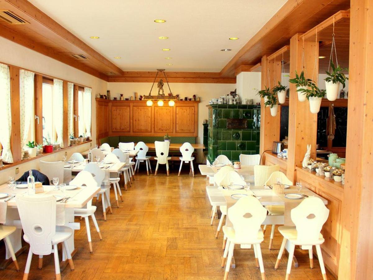 Berghotel Und Restaurant Kraeuter Chalet 푸르트완겐 외부 사진