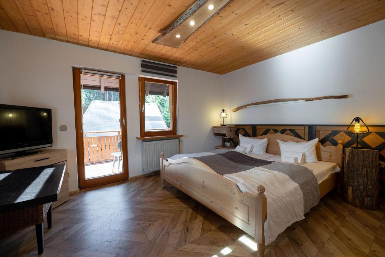 Berghotel Und Restaurant Kraeuter Chalet 푸르트완겐 외부 사진