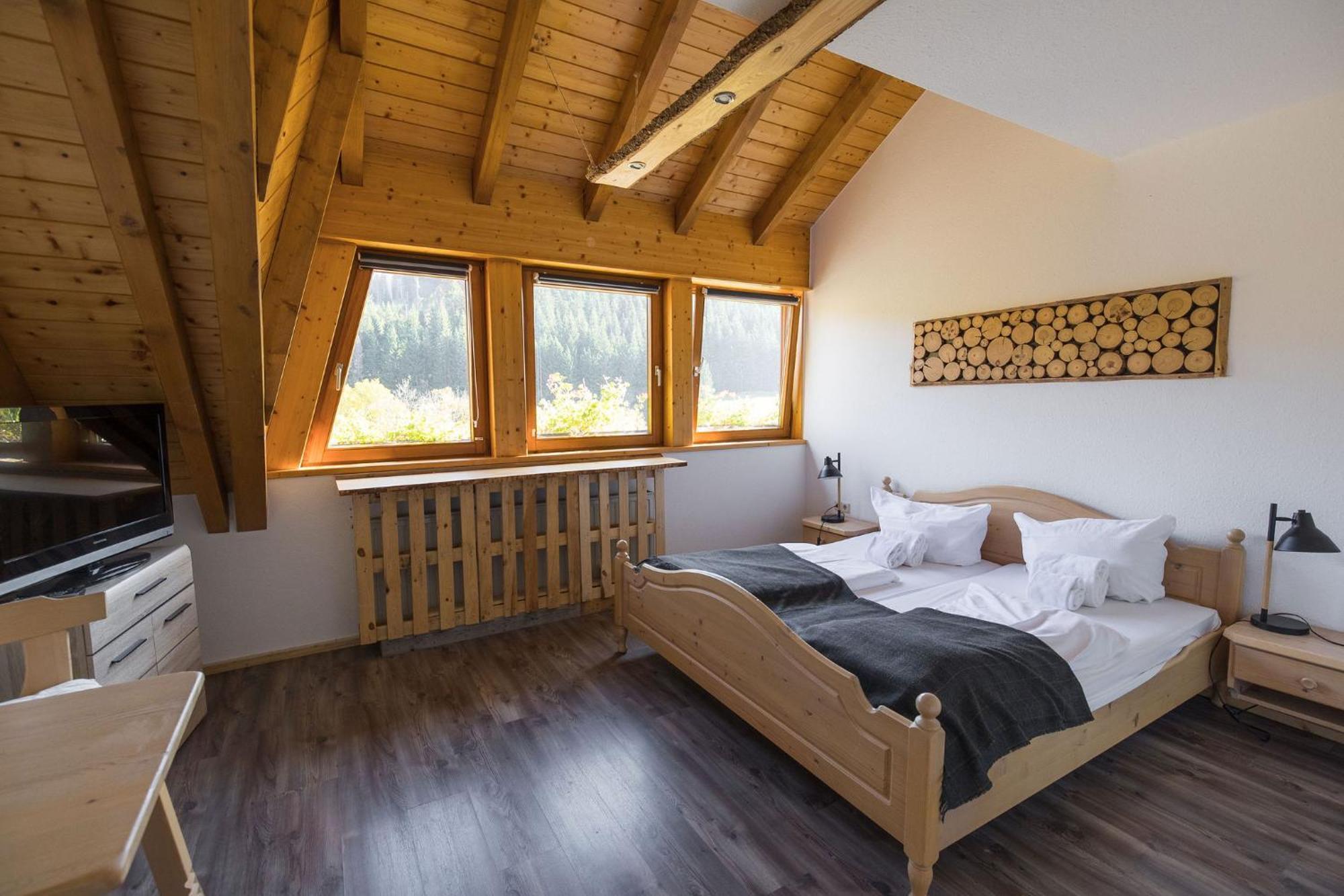 Berghotel Und Restaurant Kraeuter Chalet 푸르트완겐 외부 사진